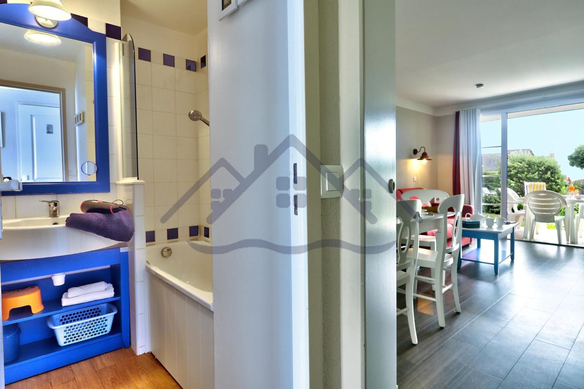 Localise - A06 - Entierement De Plain-Pied Avec Petite Vue Mer - Donnant Sur La Piscine Et Le Jardin - Wifi Inclus - Draps Inclus - Guilvinec Εξωτερικό φωτογραφία