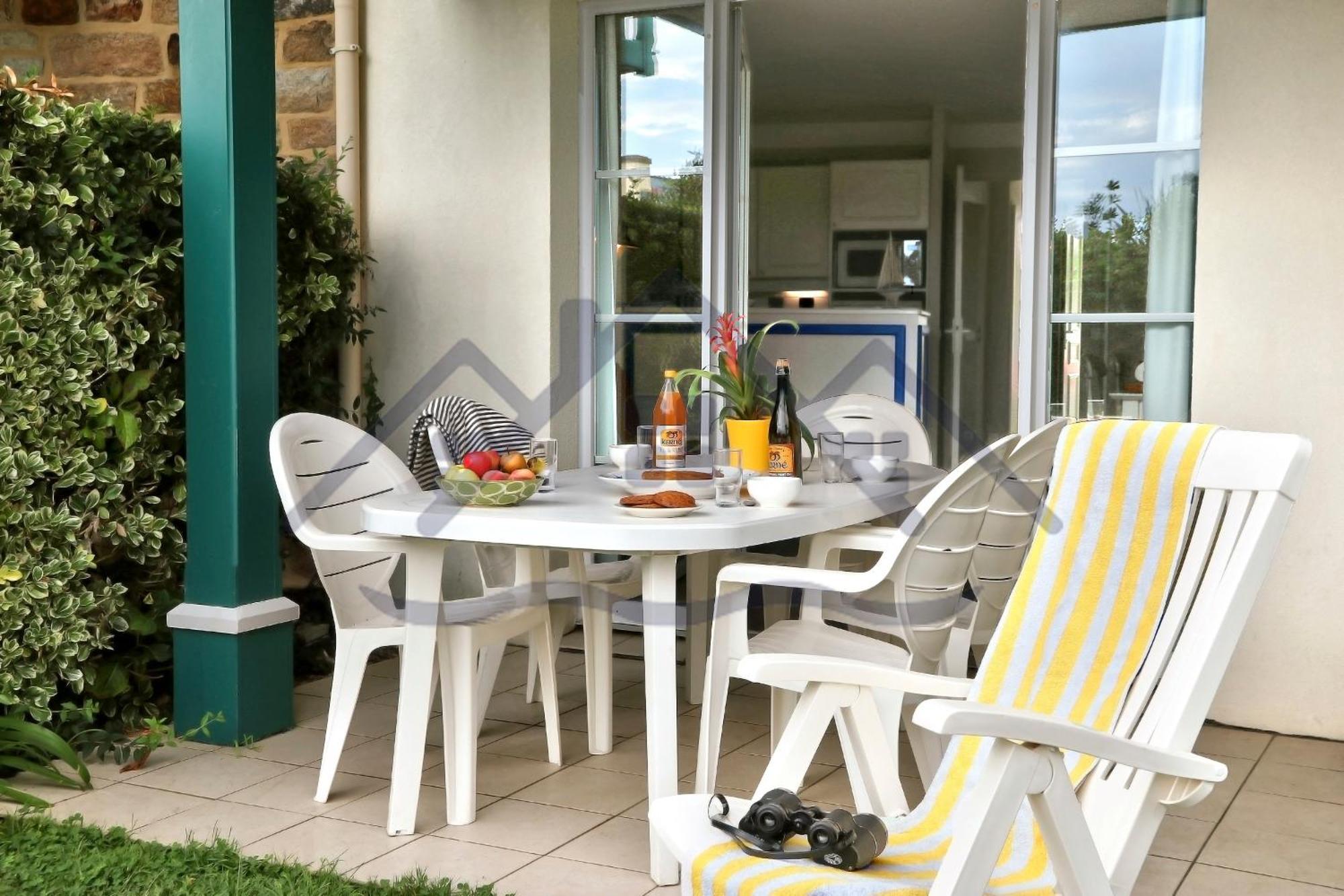 Localise - A06 - Entierement De Plain-Pied Avec Petite Vue Mer - Donnant Sur La Piscine Et Le Jardin - Wifi Inclus - Draps Inclus - Guilvinec Εξωτερικό φωτογραφία